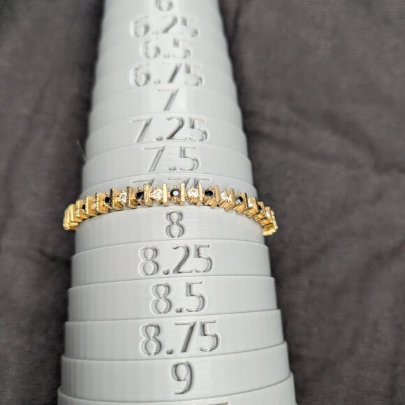 Gold-Tone Bracelet with Sparkling Accents – Size 7.75" - Picture 5 of 6